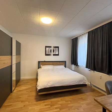 Bequemes Zimmer In Moderner Unterkunft My Pension Duisburg Exterior foto