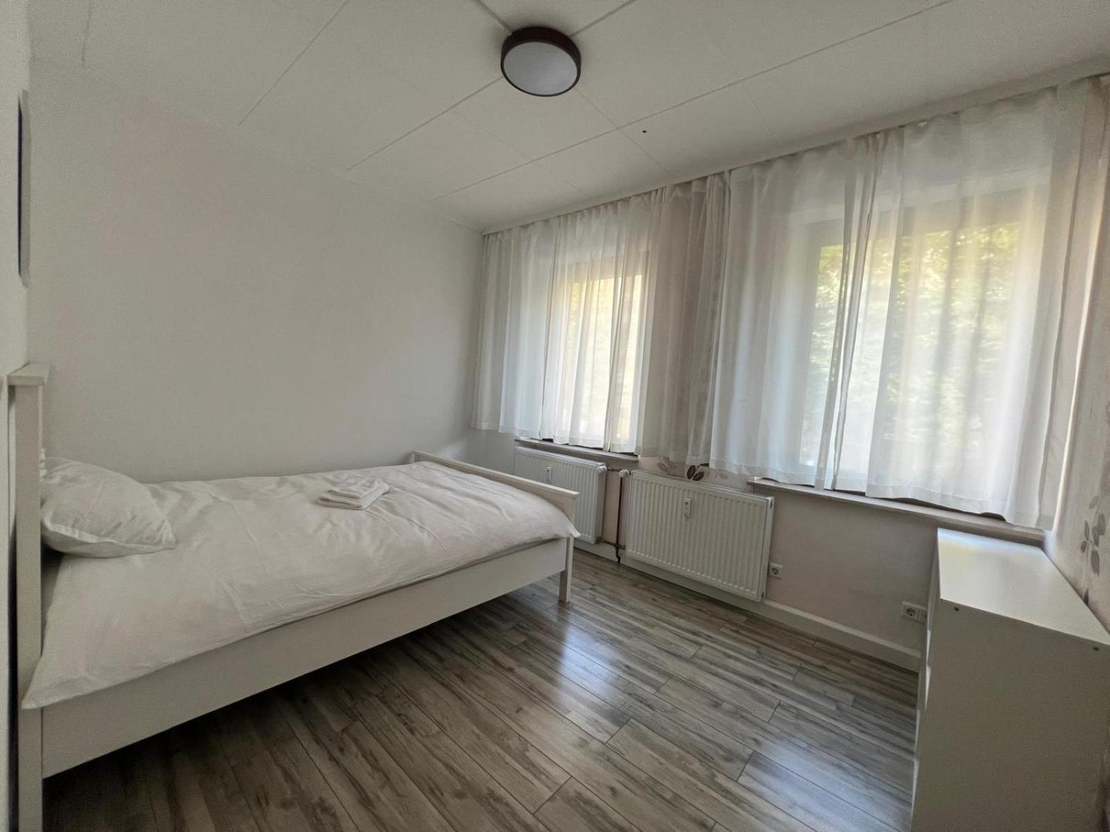Bequemes Zimmer In Moderner Unterkunft My Pension Duisburg Exterior foto