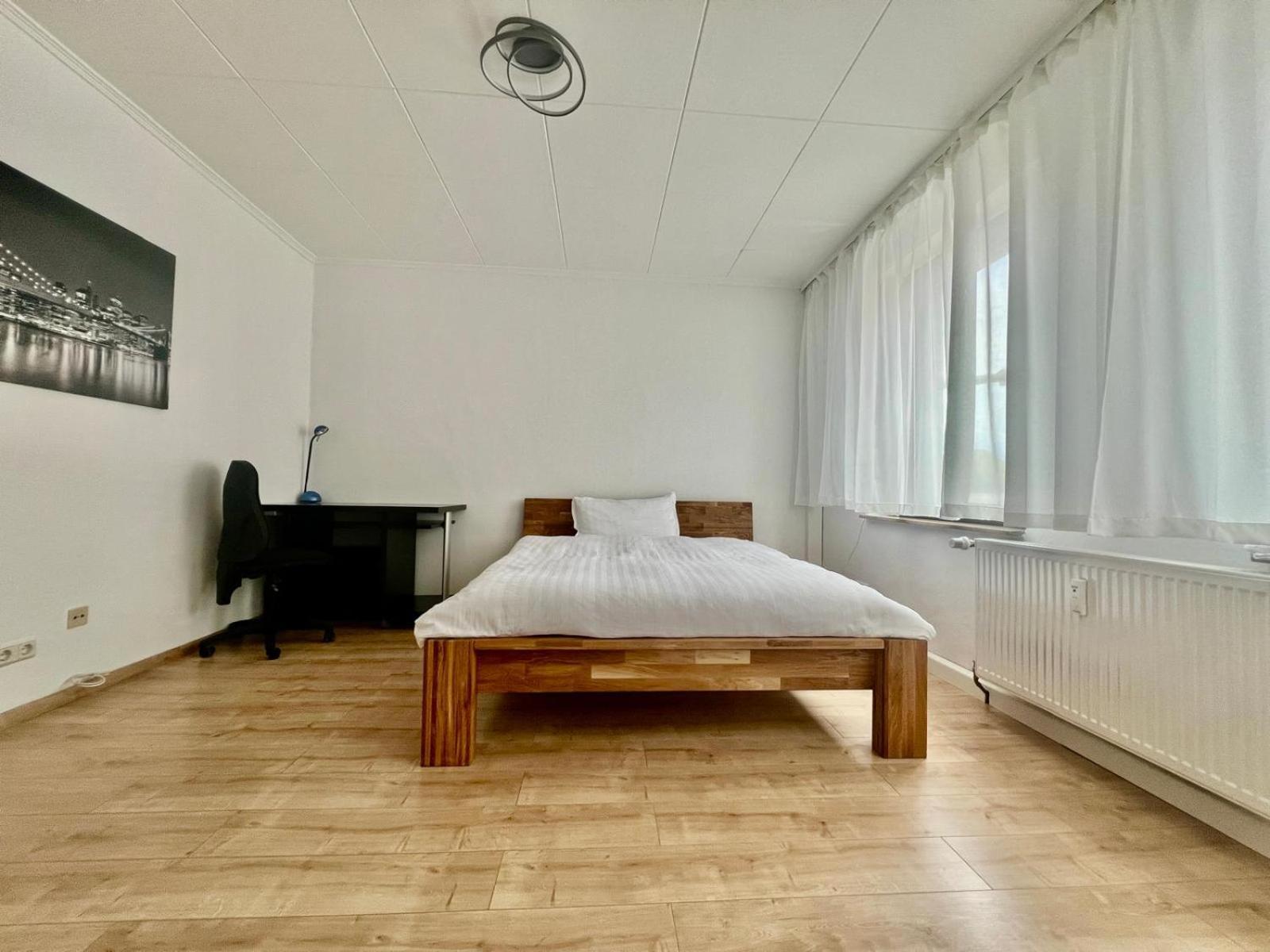 Bequemes Zimmer In Moderner Unterkunft My Pension Duisburg Exterior foto