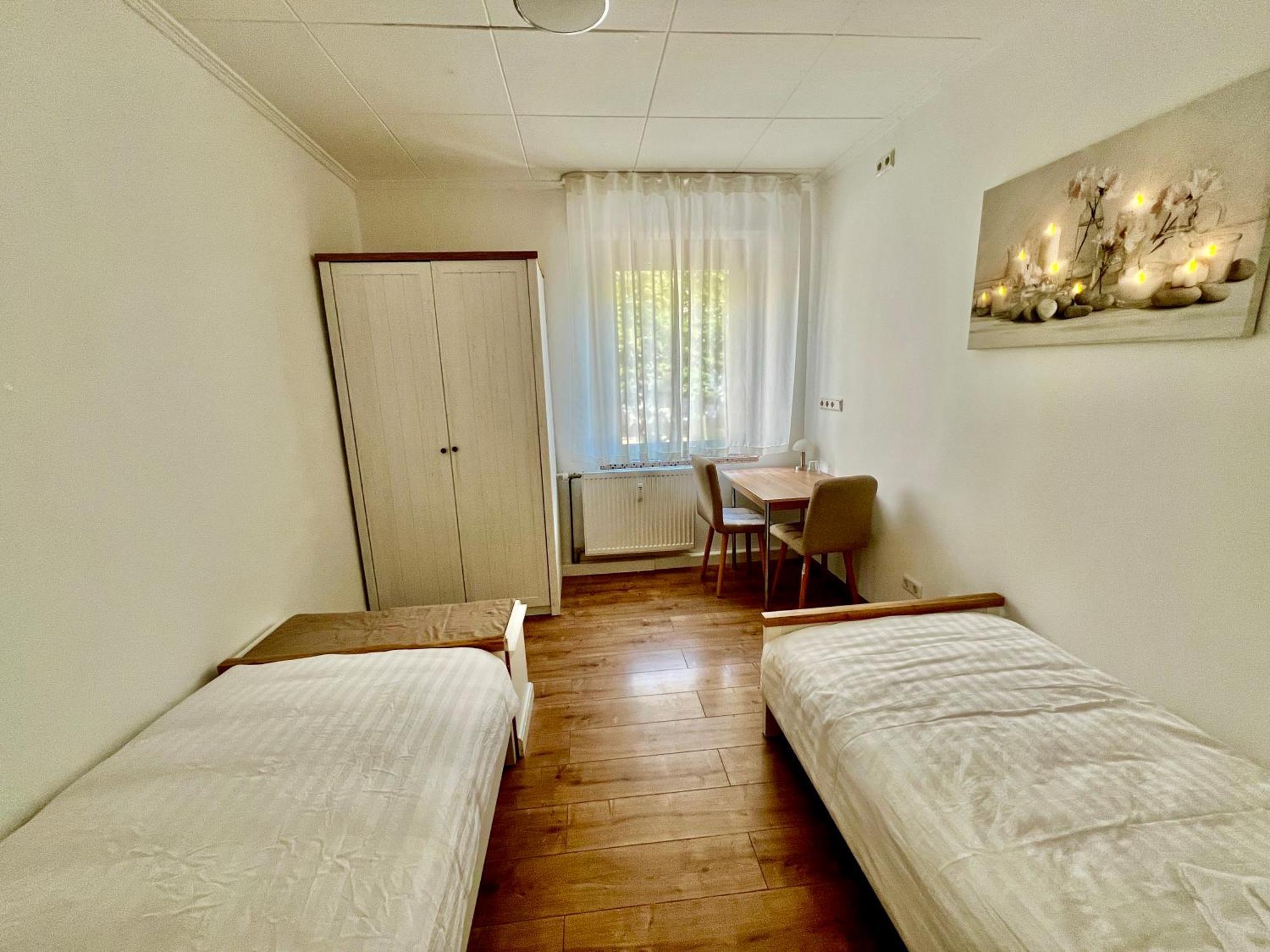 Bequemes Zimmer In Moderner Unterkunft My Pension Duisburg Exterior foto